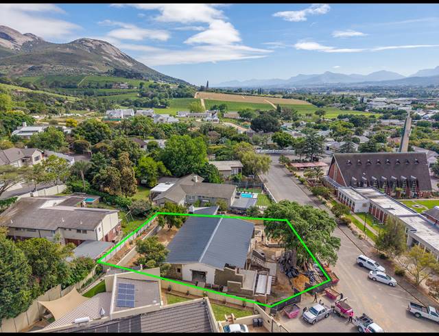 4 BEDROOM HOUSE FOR SALE IN COURTRAI